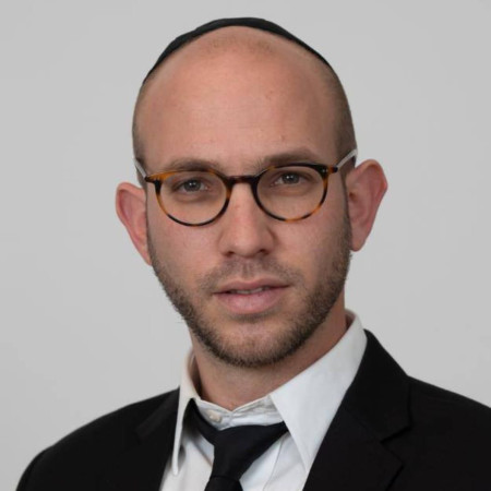 עו״ד אריה ארבוס 