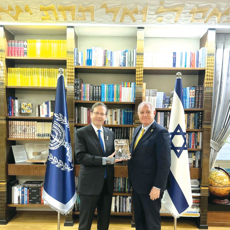 יצחק אלדן ויצחק הרצוג (צילום: בית הנשיא)