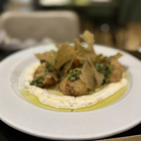 קולרבי מדורה , יוגורט פיסטוק, גרמולאדה וטוויל פריקי (צילום: מיטל שרעבי)