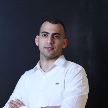 אשר שעיו, מעצב הבית בנאנו מטבחים (צילום: יהודה ארגמן)