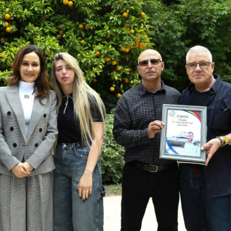 עידן עופר, עימאד חבקה, ערין חבקה ובתיה עופר (צילום: סיון פרג')