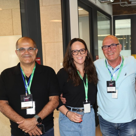אבי ורטהיים, יפעת בכור ורוני צארום  (צילום: רפי דלויה)