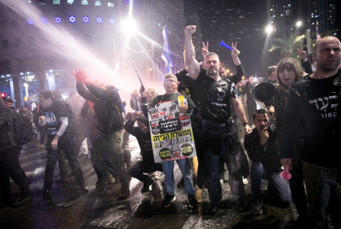 המחאה בקפלן (צילום: Miriam Alster/Flash90)