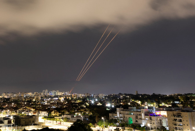 יירוט טילים איראניים (צילום: REUTERS/Amir Cohen)