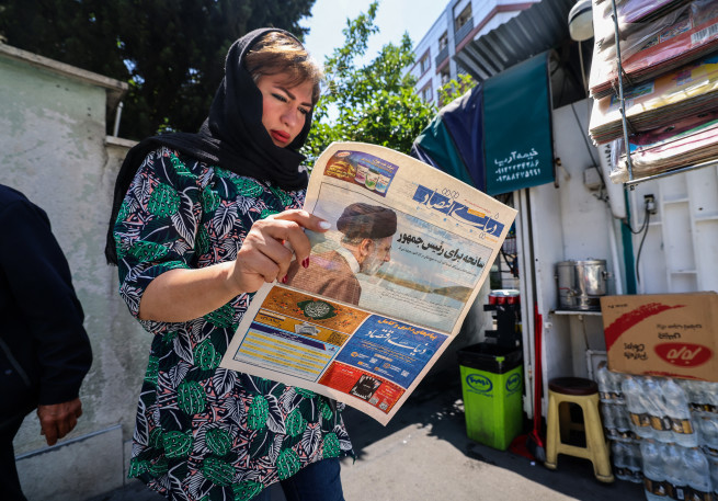 איראן ביום שאחרי מות ראיסי  (צילום: ATTA KENARE / Getty Images)