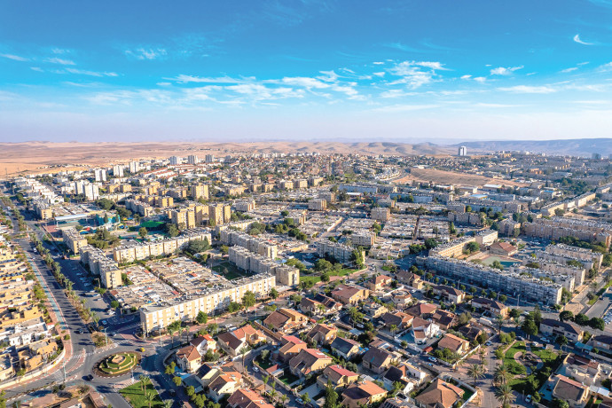 Il sindaco di Dimona nominato "capo dell'amministrazione locale in Israele": Beni Biton protagonista nella gestione della crisi dei rapimenti