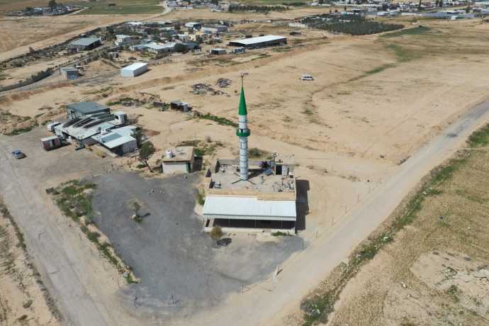 Sovranità israeliana messa in discussione da strade pirate e moschee autorizzate