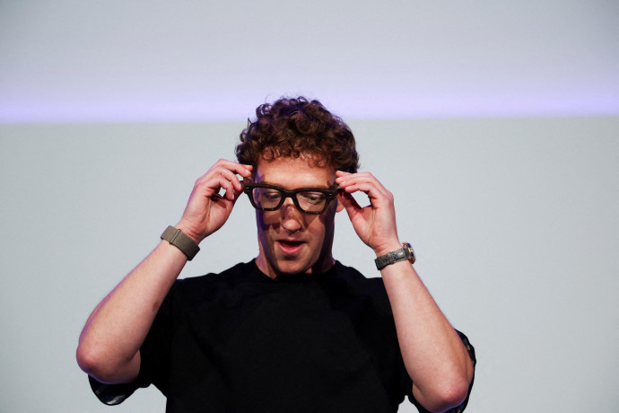 מפנה לנו עורף: צוקרברג מציל את המדינה שרצתה לפרק את ישראל