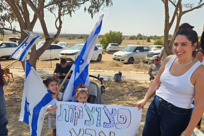 עומרי מירן בבית: "אני פה אבל יש עוד אנשים שם"