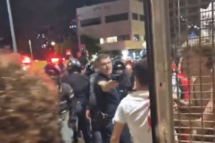 Tempesta sociale dopo l'annullamento del derby di Tel Aviv: tifosi contro la polizia