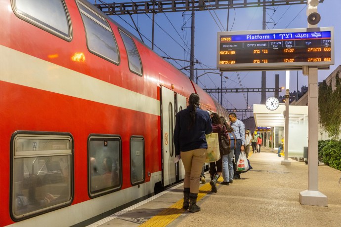 מהפך טוטאלי ברכבת: המשלוח המיוחל מחברת האמת האירופית של ישראל באו"ם הגיע