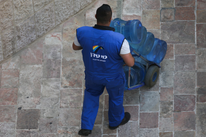 Acquisizione da 400 milioni di shekel: May Eden torna sotto controllo israeliano con la nuova proprietà di Tamis e Avichai Stoleru