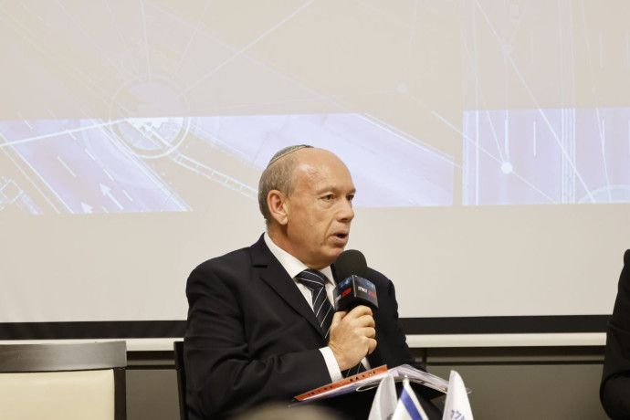 הבלוף נחשף: הסיבה להענקת הפטור ממס - לשאוב כסף מהצרכנים