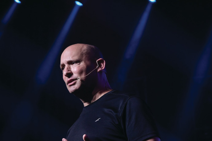 “קמפיין פוליטי במסווה של מחאה”: בנט מעורר מהומה באוניברסיטת בן־גוריון