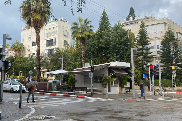 La Rinascita di un Quartiere: Come la Creatività e la Comunità Hanno Trasformato un'Area a Rischio in un Luogo di Vita e di Cultura