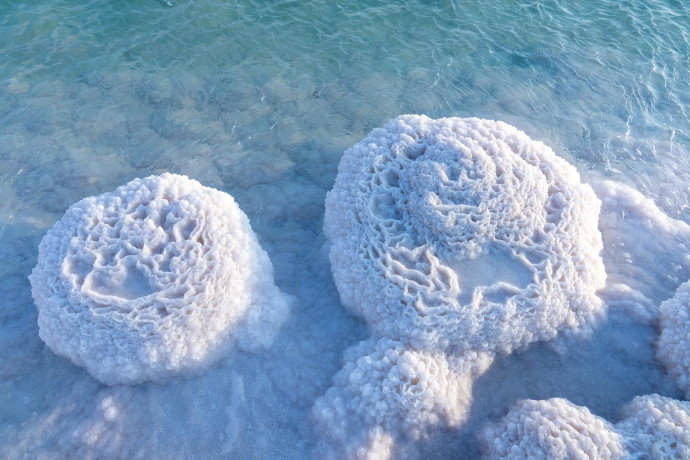 Il Futuro del Mar Morto è in Pericolo: Israele deve Agire per Salvare questo Patrimonio Naturale Unico