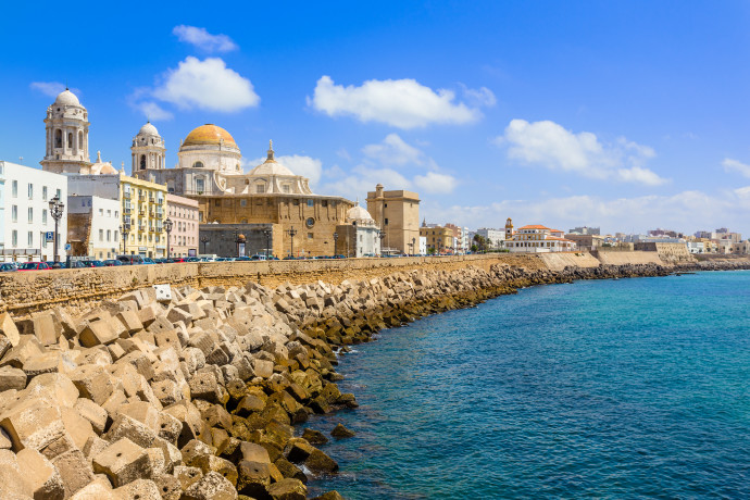 Frode fiscale da 350 milioni di euro: alto dirigente del fondo CVC interrogato in Spagna