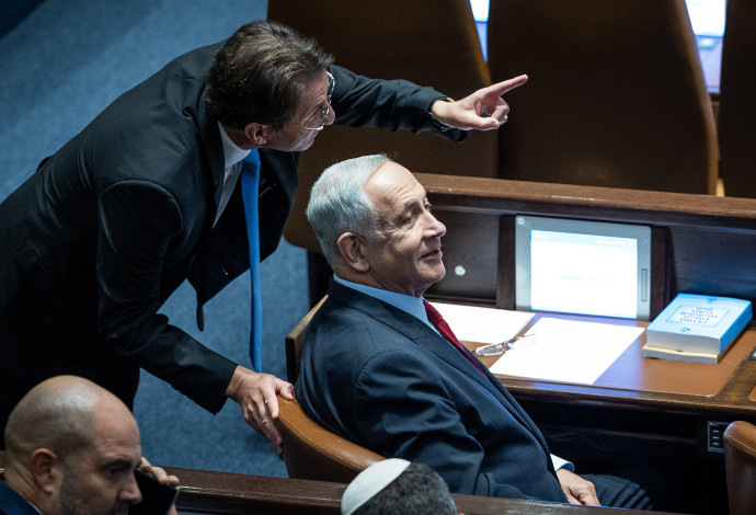 בועז ביסמוט, בנימין נתניהו (צילום:  יונתן זינדל פלאש 90)