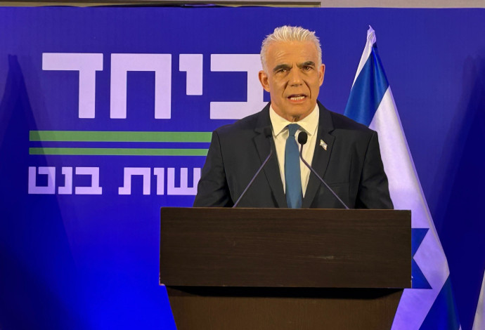 יאיר לפיד  (צילום:  אבשלום ששוני)