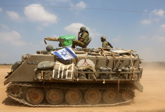 טנק במבצע צוק איתן  (צילום:  מרק ישראל סלם)