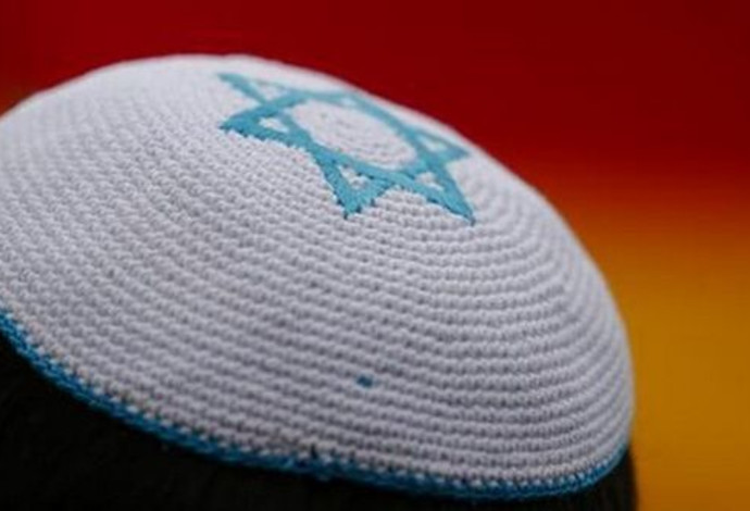 איש עם כיפה: אילוסטרציה (צילום:  רויטרס)