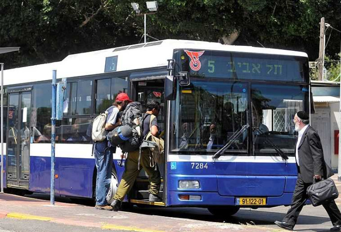 אוטובוס של דן (צילום:  פלאש 90)