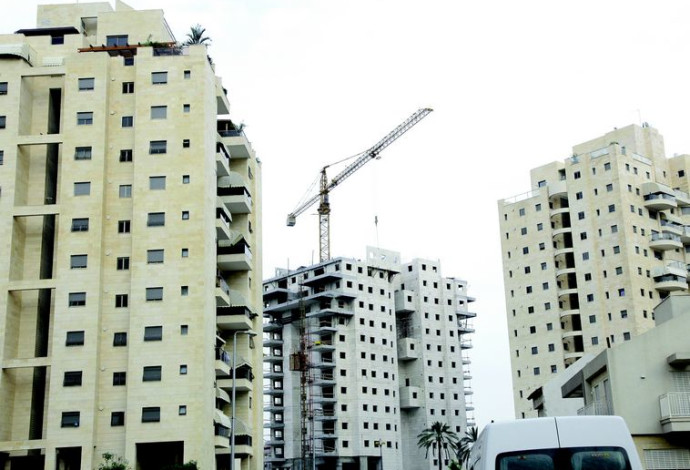 פרויקט בניה (צילום:  אלוני מור)