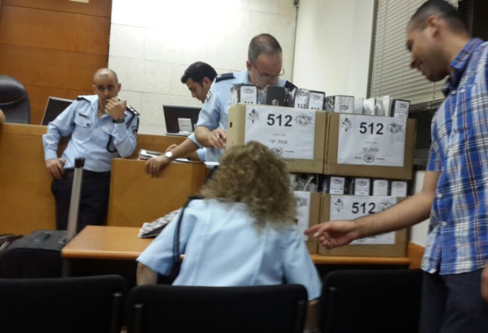 פרשת 512 (צילום:  אלון חכמון)