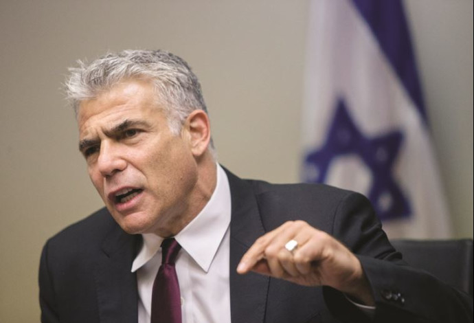 יאיר לפיד (צילום:  יונתן זינדל, פלאש 90,אורי לנץ)