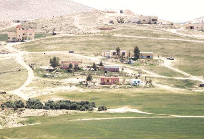 הפזורה הבדואית בנגב (צילום:  פלאש 90)