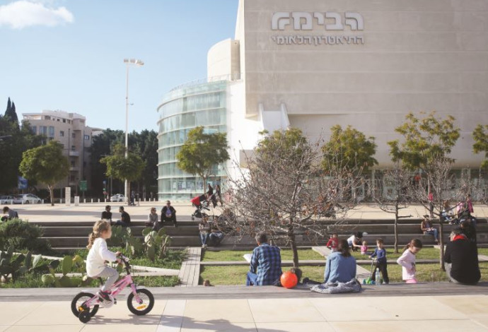 תיאטרון הבימה (צילום:  אסתר רוביאן, פלאש 90)