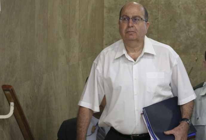 שר הביטחון משה יעלון (צילום:  עמית שבי, פלאש 90)
