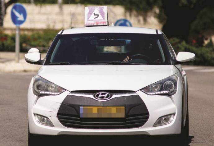 שיעור נהיגה. אילוסטרציה (צילום:  יונתן זינדל, פלאש 90)