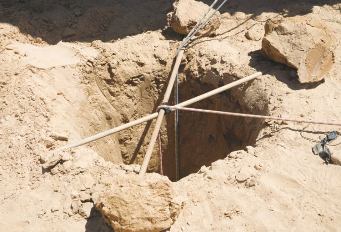 מנהרה שחפרו אנשי חמאס (צילום:  דובר צה"ל)