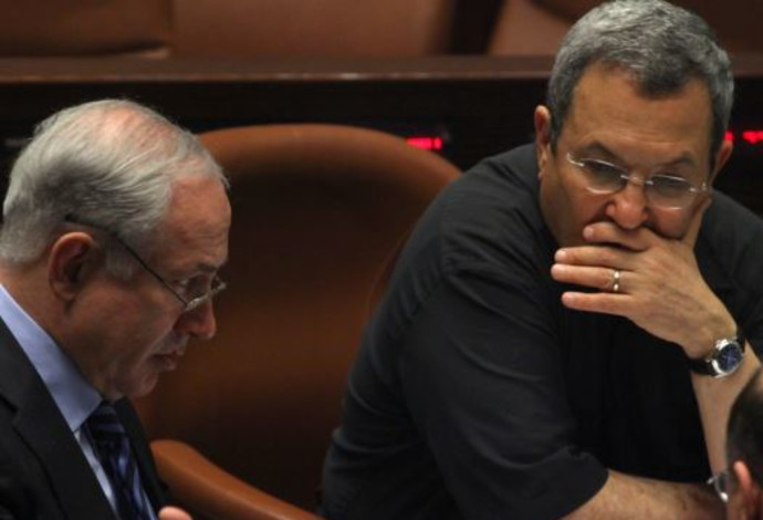 אהוד ברק, בנימין נתניהו ומשה יעלון (צילום:  קובי גדעון, פלאש 90)