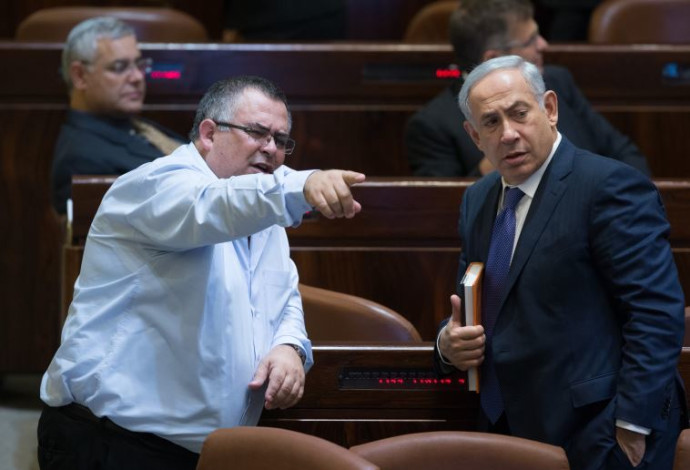 דוד ביטן ובנימין נתניהו (צילום:  יונתן זינדל, פלאש 90)