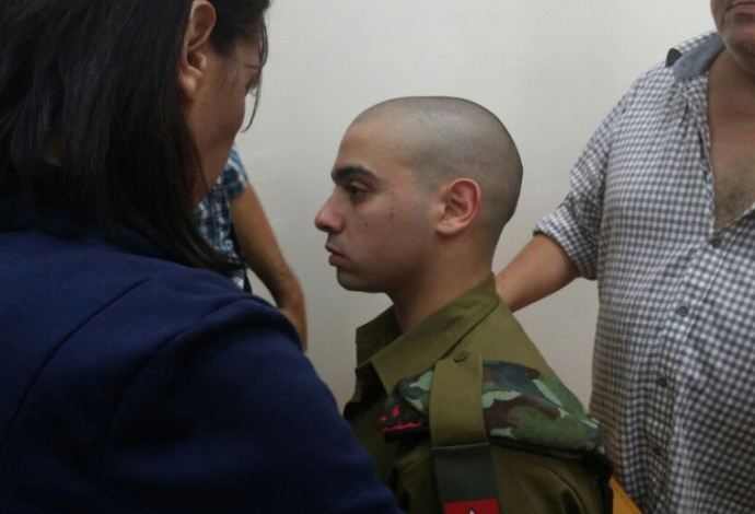 אלאור אזריה בבית הדין הצבאי (צילום:  נועם אמיר)