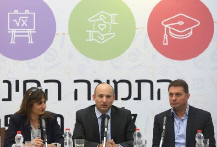 נפתלי בנט בהשקת פרויקט "התמונה החינוכית" (צילום:  מיכל פתאל, פלאש 90)