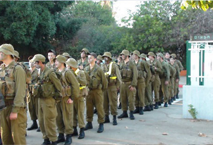 תלמידי הפנימייה הצבאית 'אור עציון' (צילום:  מתוך אתר הפנימייה הצבאית 'אור עציון')