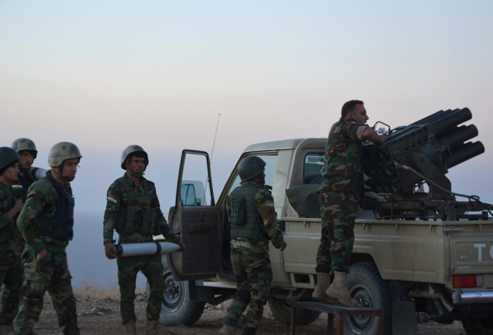 לוחמים כורדים מתכוננים למתקפה על מוסול, עיראק (צילום:  רויטרס)