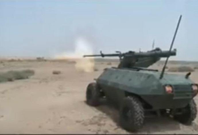 אלרובוט - הטנק הלא מאוייש העיראקי (צילום:  צילום מסך)