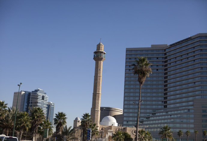 מסגד חסן בק בתל אביב (צילום:  ליאור מזרחי, פלאש 90)