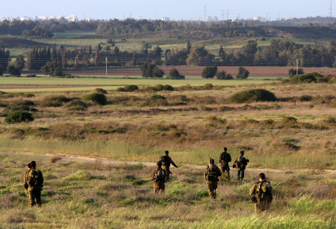 כוח צה"ל בסמוך לרצועת עזה, ארכיון (צילום:  אדי ישראל, פלאש 90)