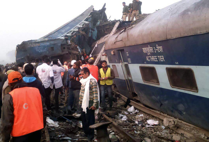 תאונת רכבת קטלנית, הודו (צילום:  AFP)