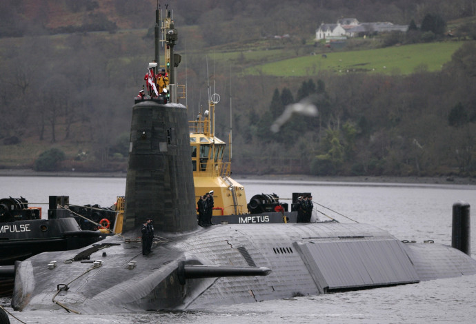 הצוללת הבריטית "ונג'נס" (צילום:  רויטרס)