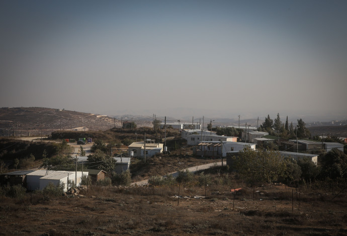 מאחז שהוקם על קרקע פלסטינית, ארכיון (צילום:  פלאש 90)