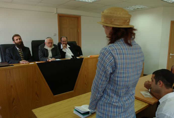 דיון בבית הדין הרבני, ארכיון (צילום:  פלאש 90)
