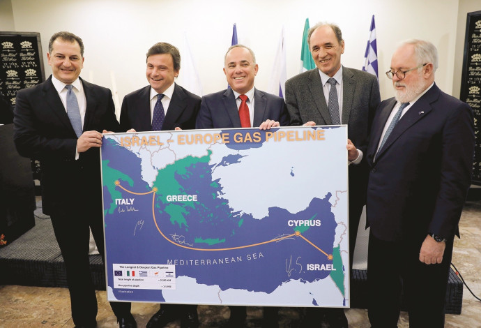 יובל שטייניץ ועמיתיו לשוק הגז באירופה (צילום:  רויטרס)