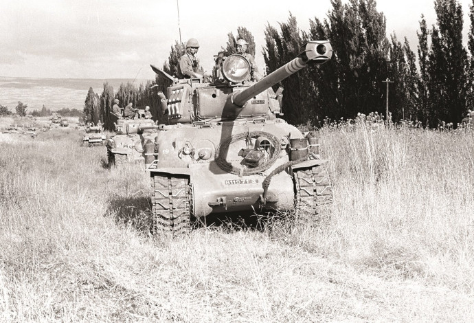 לוחמי חטיבה 8 בזמן מלחמת ששת הימים (צילום:  דובר צה"ל)