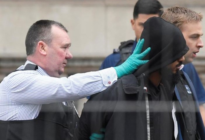 מעצר החשוד באירוע בטחוני בלונדון (צילום:  רויטרס)